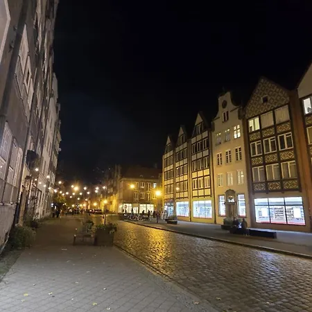 4 Lions Nest Lägenhet *